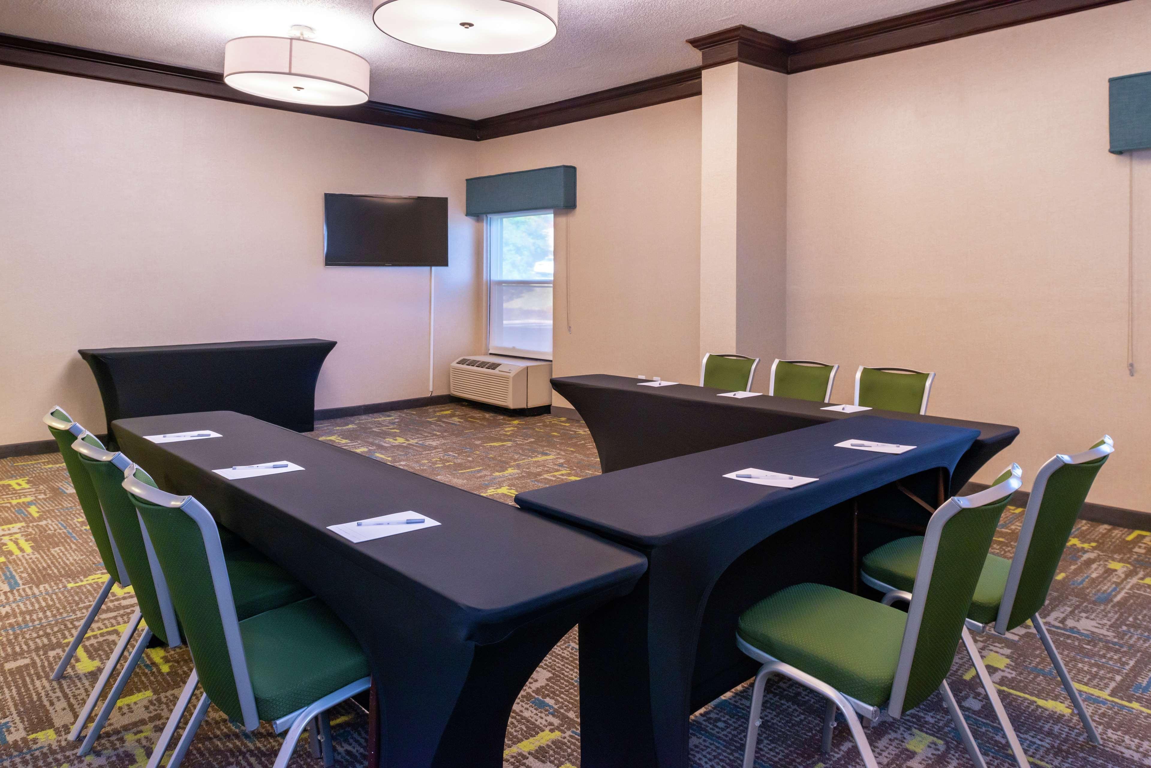 Hampton Inn Greensboro Airport Exteriér fotografie