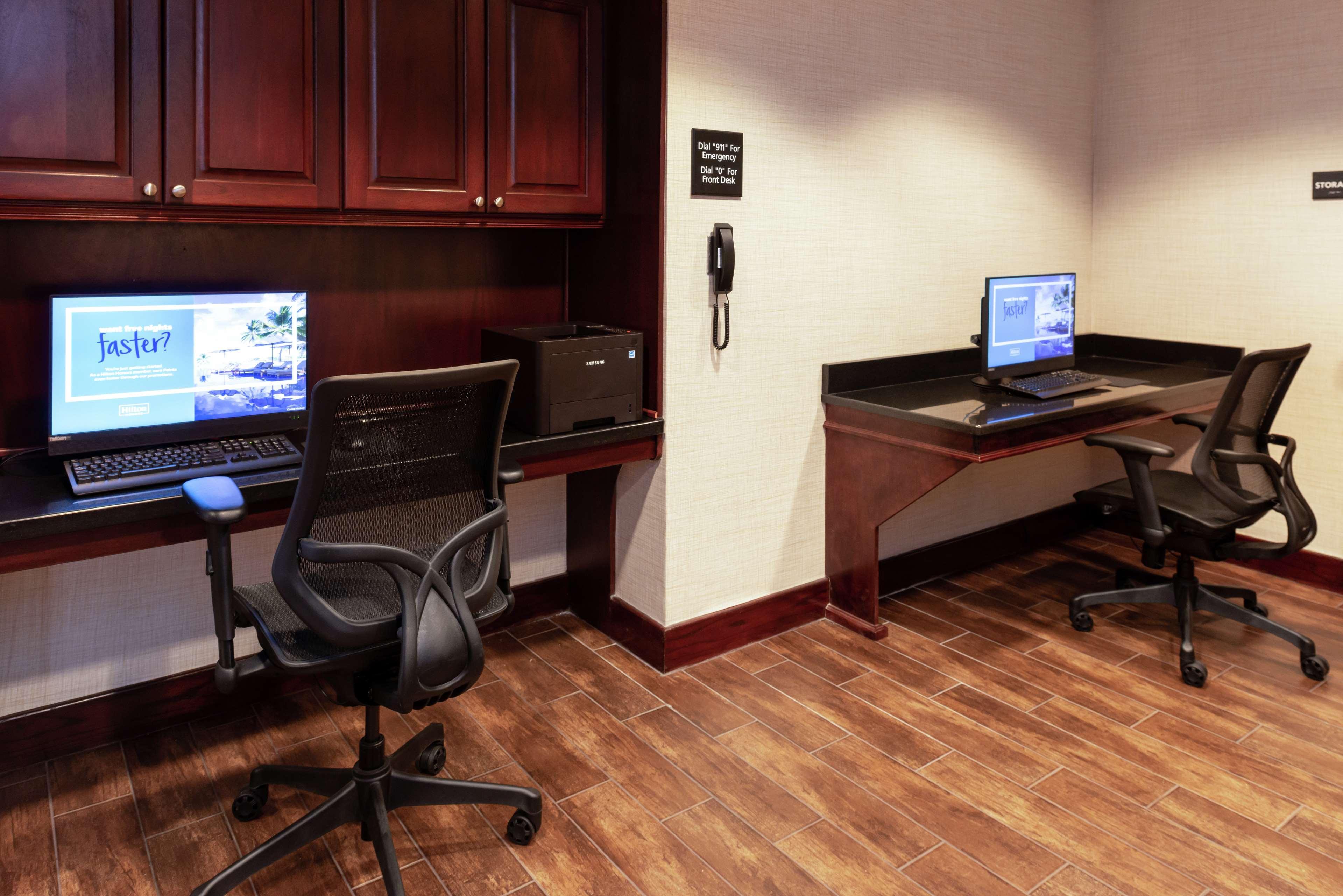 Hampton Inn Greensboro Airport Exteriér fotografie