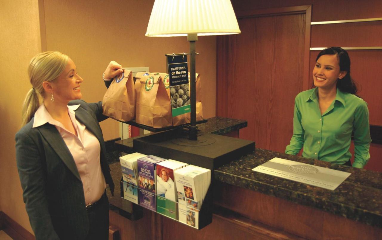 Hampton Inn Greensboro Airport Exteriér fotografie