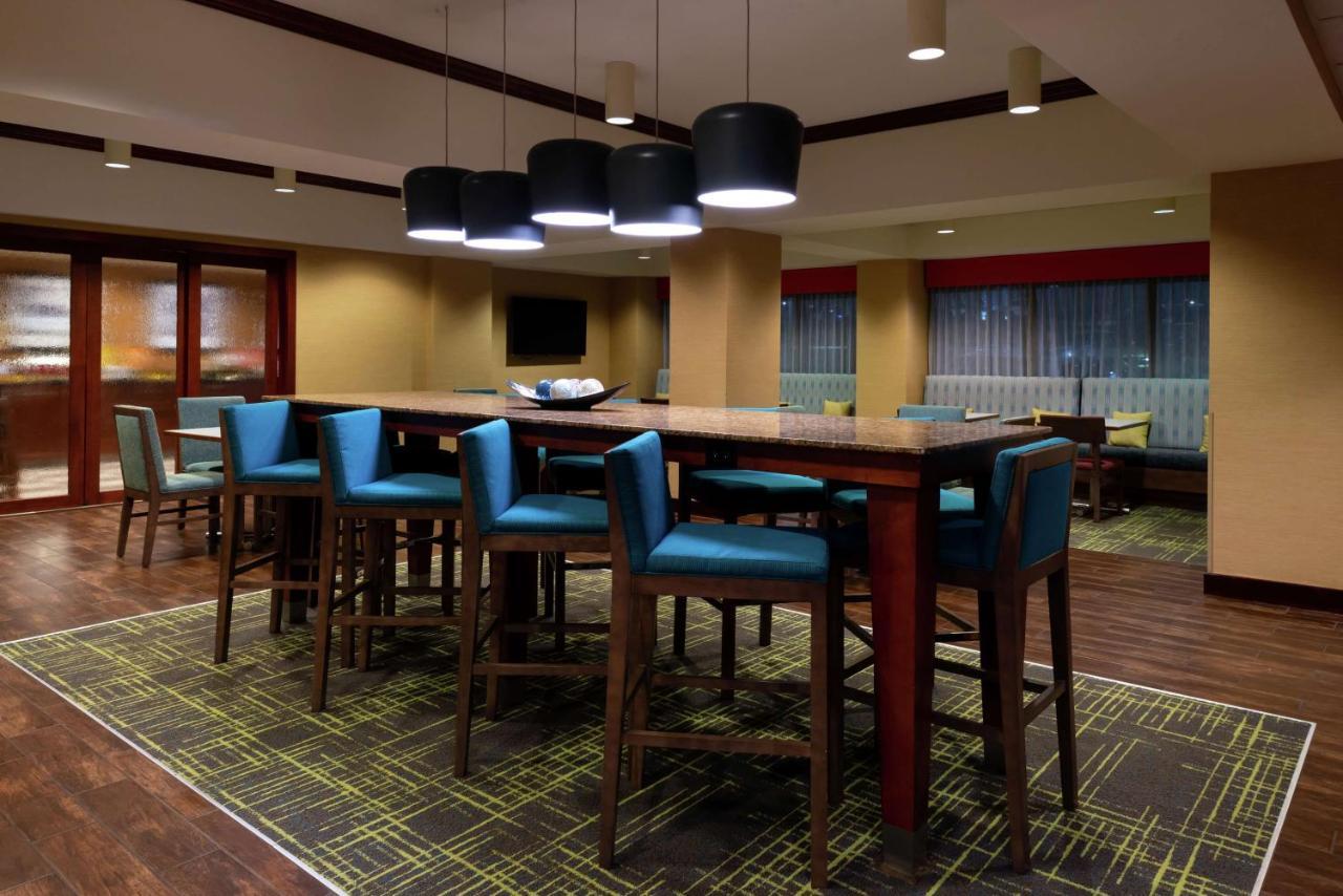 Hampton Inn Greensboro Airport Exteriér fotografie
