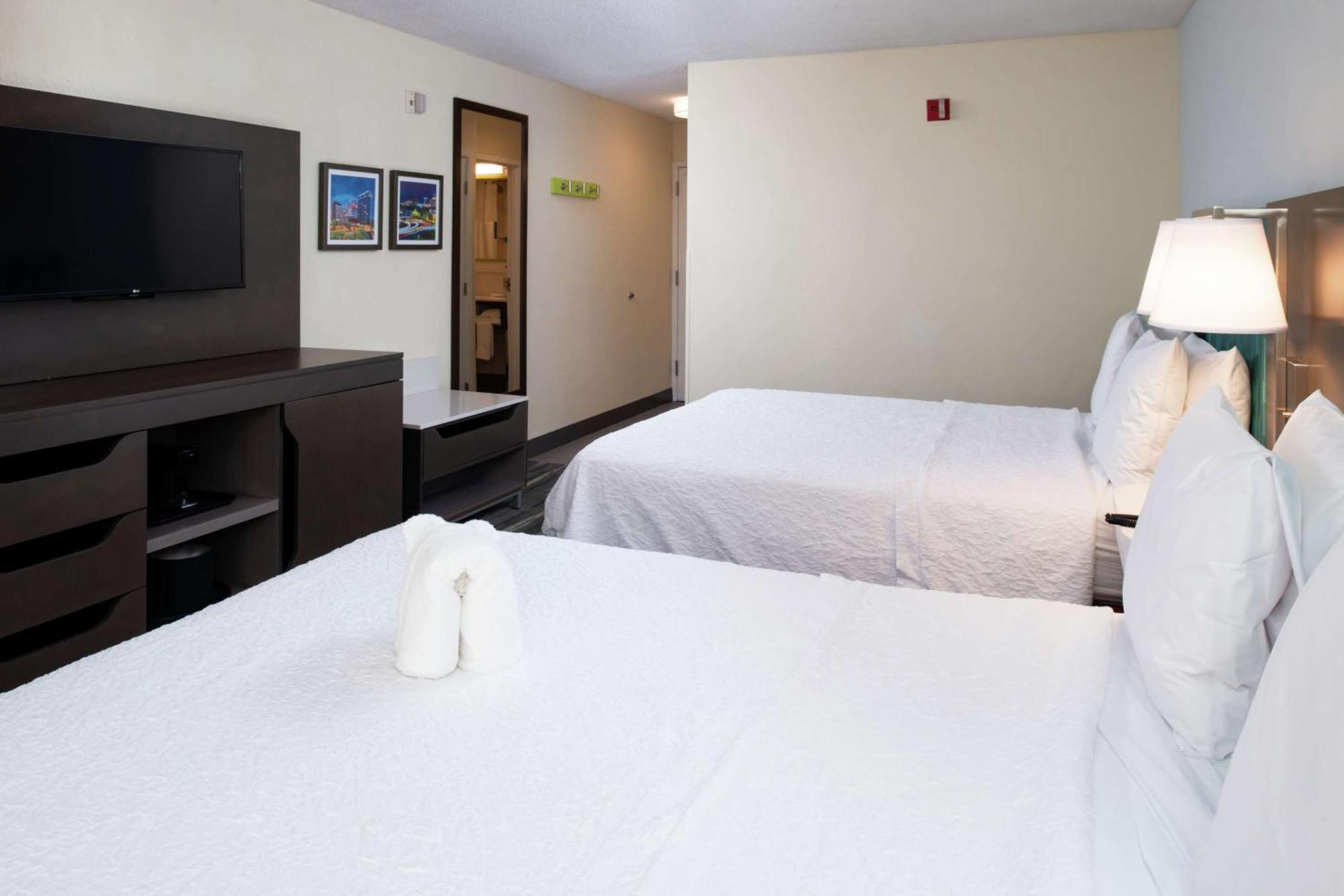Hampton Inn Greensboro Airport Exteriér fotografie