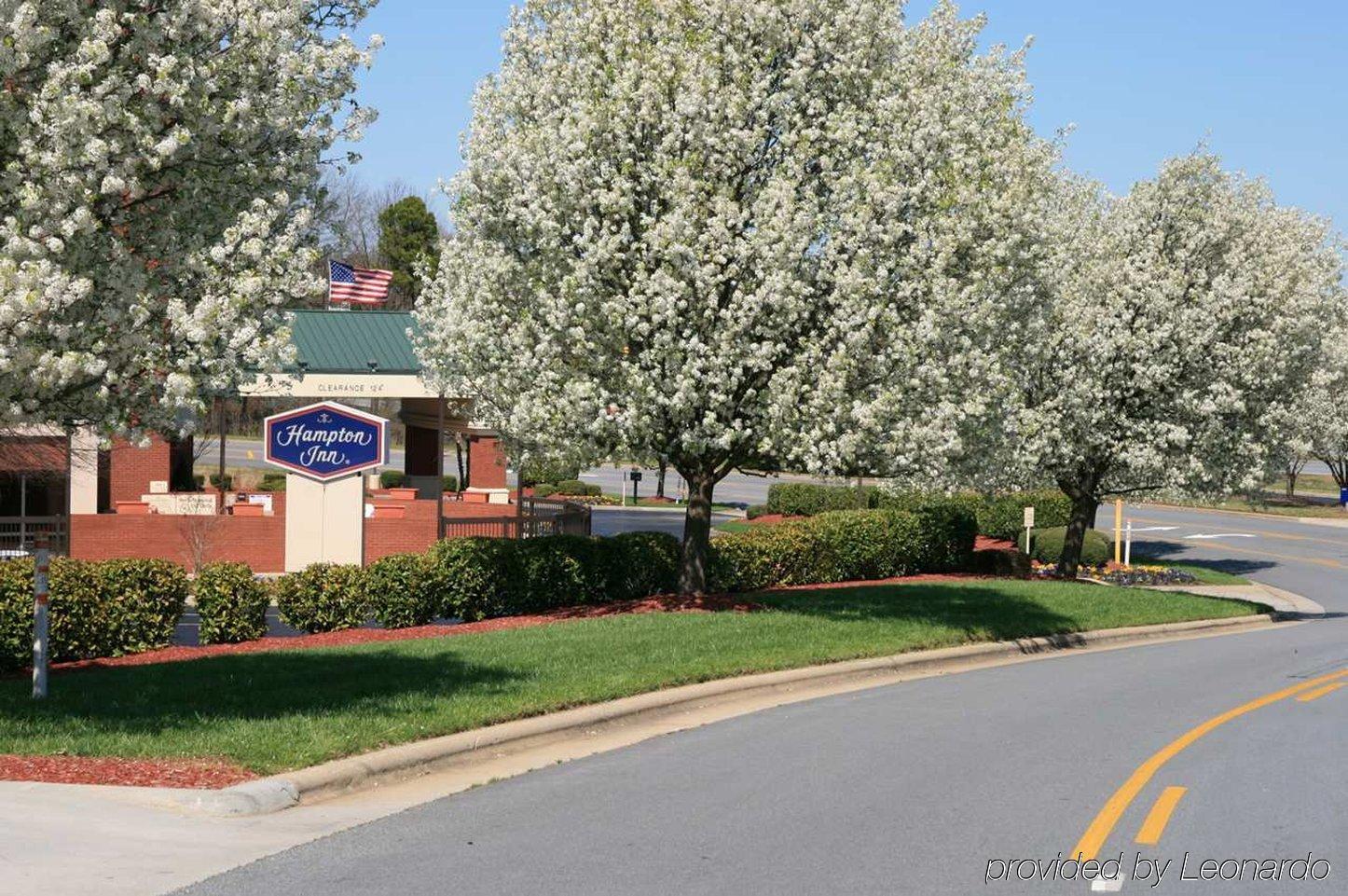 Hampton Inn Greensboro Airport Exteriér fotografie