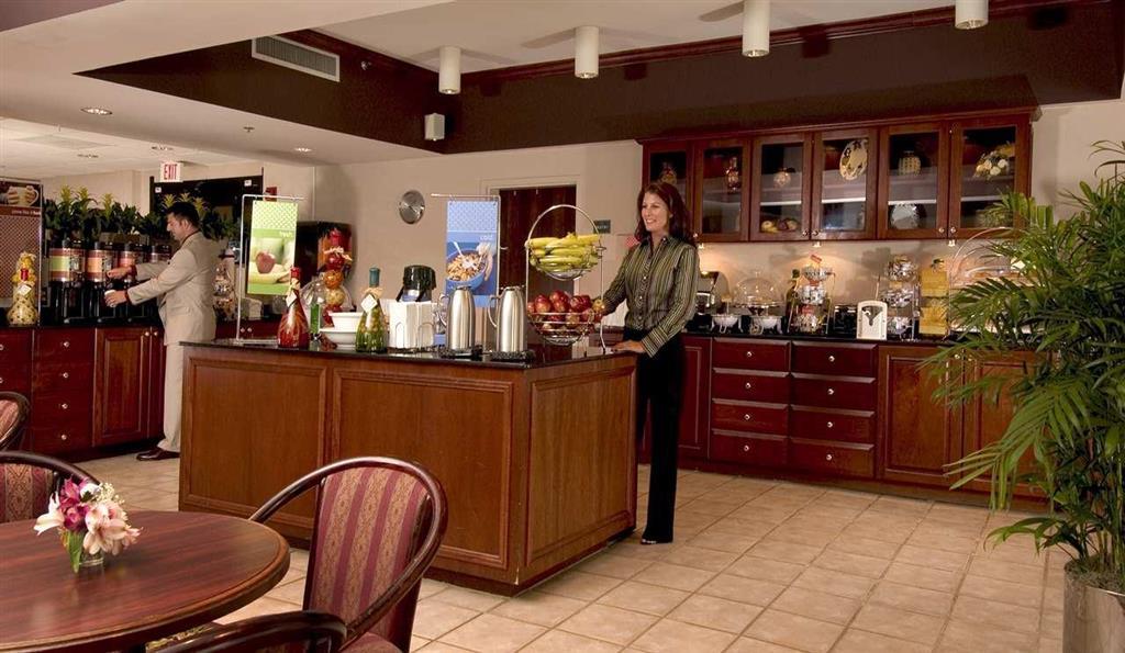 Hampton Inn Greensboro Airport Restaurace fotografie