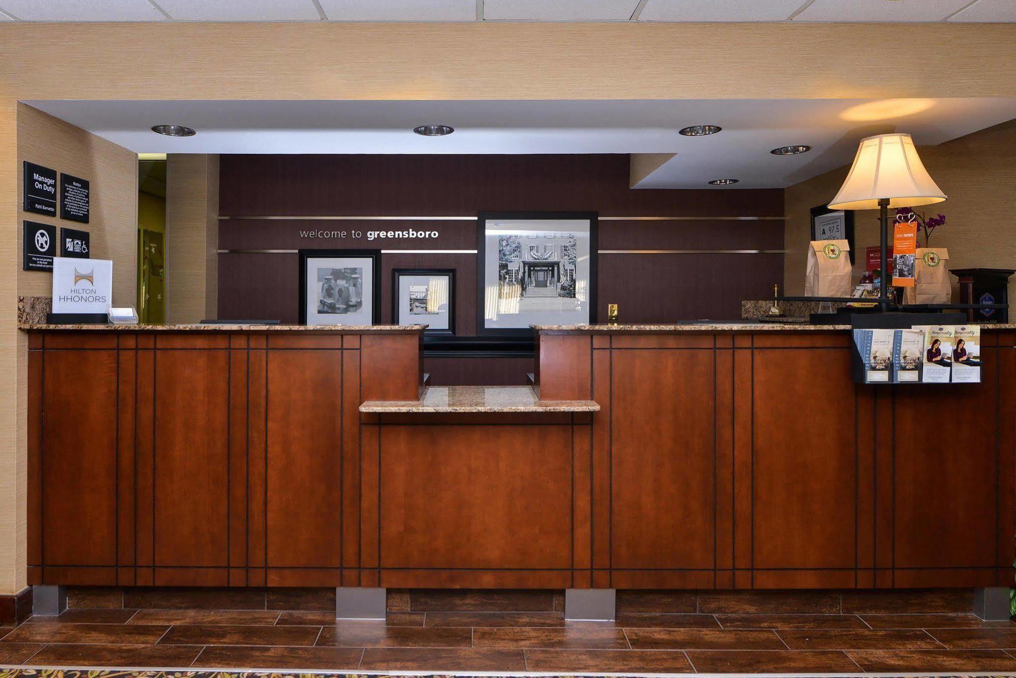 Hampton Inn Greensboro Airport Exteriér fotografie